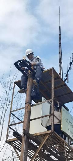 石门水库管理局防汛办顺利完成水雨情遥测站点汛后检修工作